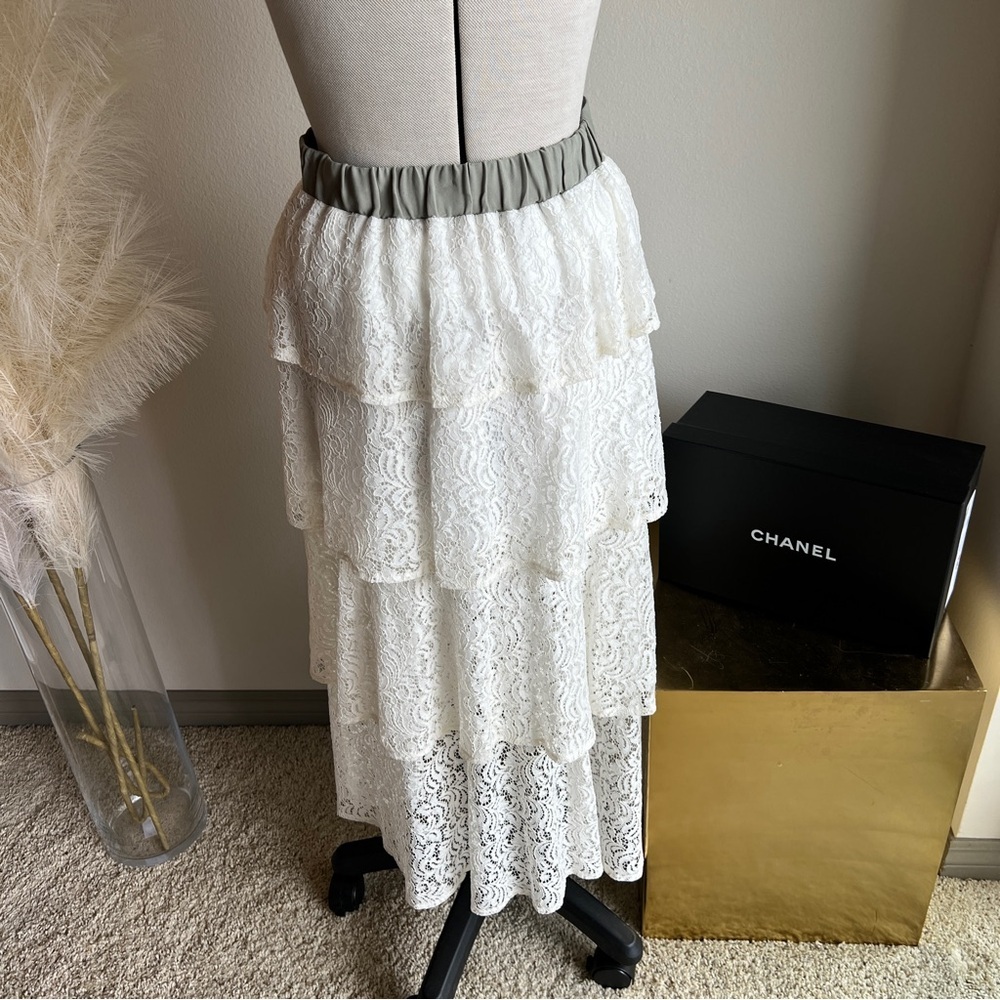 BAILEY44 tiered white lace ruffle tiered maxi skirt - Picture 4 of 16